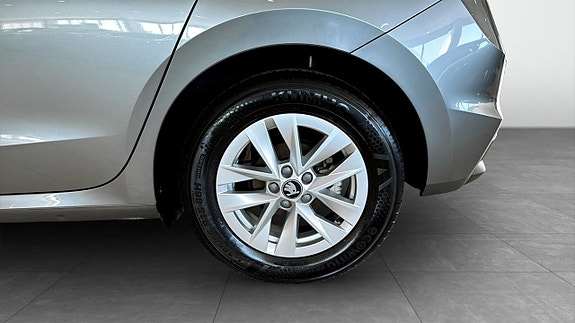 Skoda Fabia 6 of 13
