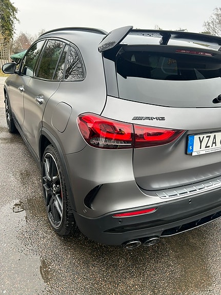 Mercedes-Benz GLA45 3 of 5