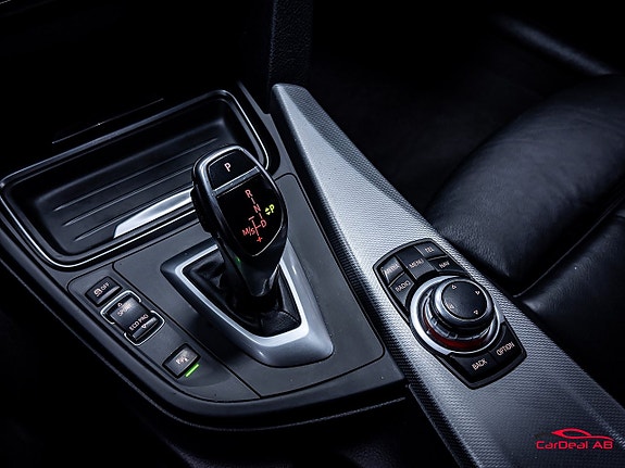 BMW 330d 28 of 29