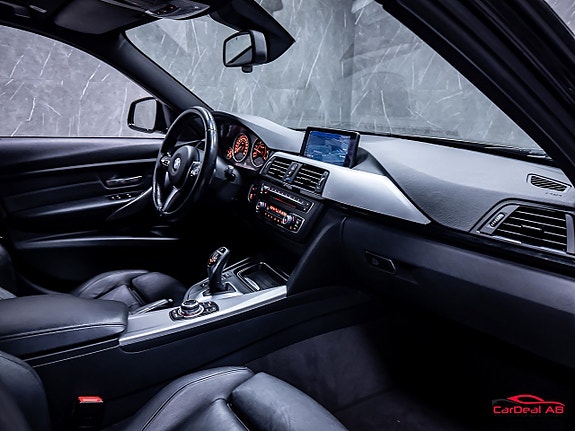 BMW 330d 14 of 29
