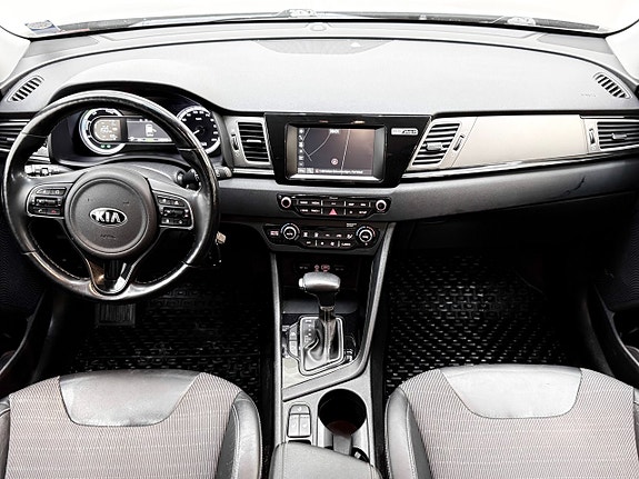 Kia Niro 2 of 5