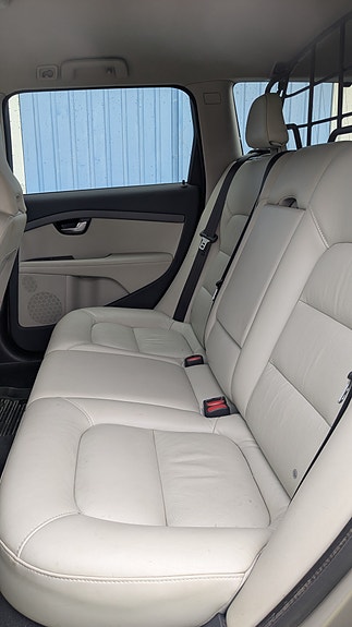 Volvo XC70 4 of 5