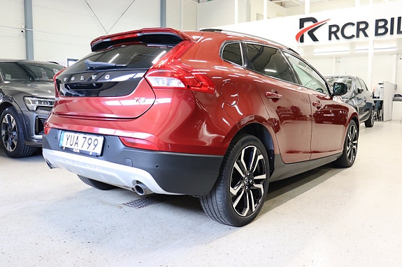 Volvo V40 Cross Country 5 of 5