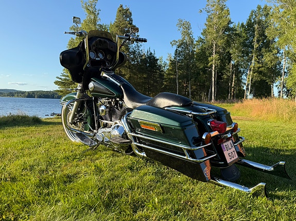 Harley-Davidson Electra ultra classic 3 of 7