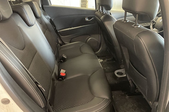 Renault Clio 18 of 18