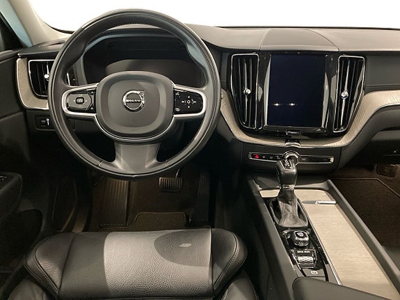 Volvo XC60 5 of 5