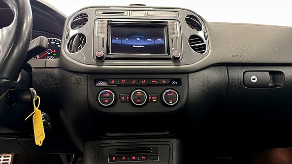 Volkswagen Tiguan 12 of 13