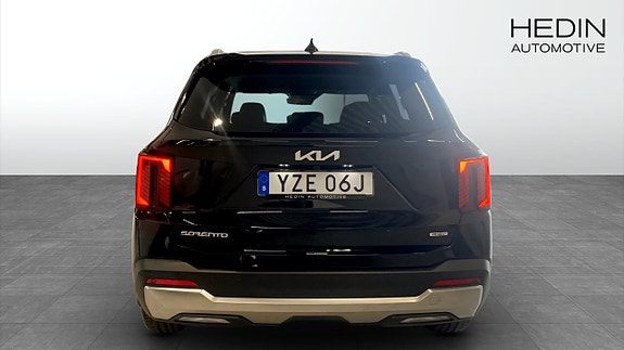 Kia Sorento 7 of 12