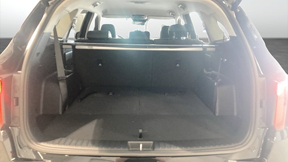 Kia Sorento 10 of 12