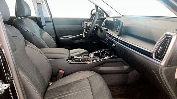 Kia Sorento 3 of 5