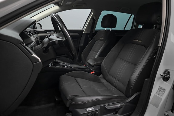 Volkswagen Passat Alltrack 9 of 25