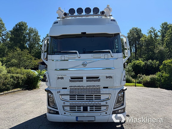 Dragbil Volvo FH16 750 6X2 2 of 27