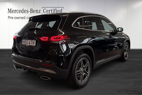 Mercedes-Benz GLA250 e 3 of 5