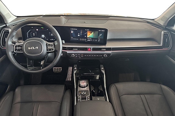 Kia Sorento 9 of 26