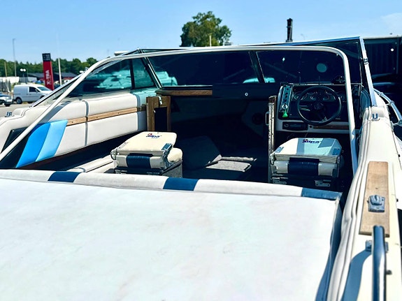 Arrow Glass Fiesta 6.9/MerCruiser 5.0 V8/Gen 2/Trailer Ingår 5 of 8