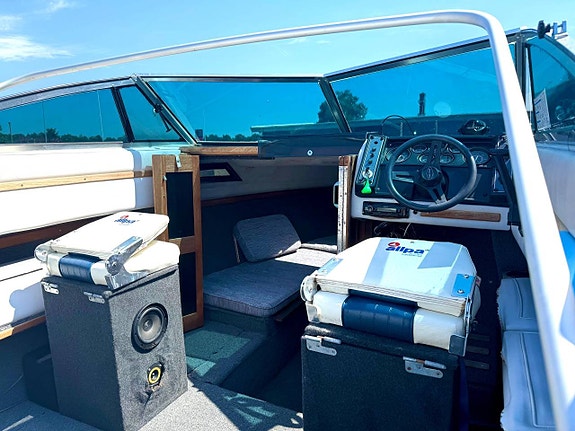 Arrow Glass Fiesta 6.9/MerCruiser 5.0 V8/Gen 2/Trailer Ingår 4 of 8