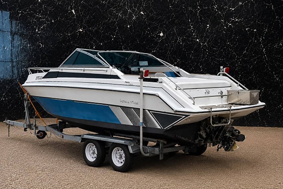 Arrow Glass Fiesta 6.9/MerCruiser 5.0 V8/Gen 2/Trailer Ingår 3 of 8