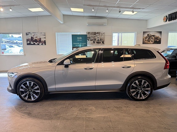 Volvo V60 Cross Country 17 of 21