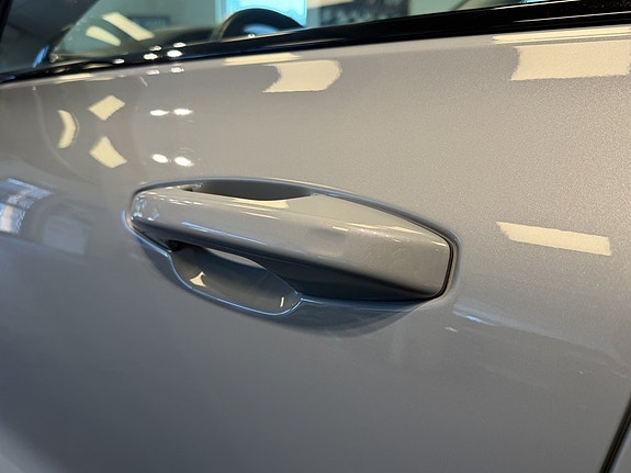 Volvo V60 Cross Country 14 of 21