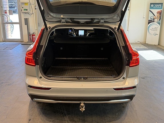 Volvo V60 Cross Country 18 of 21