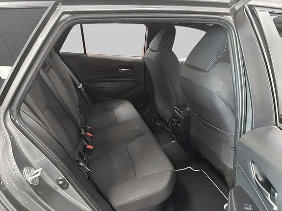 Toyota Corolla 7 of 10