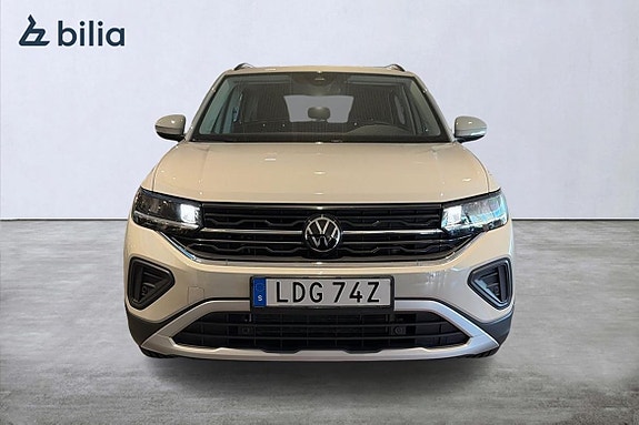 Volkswagen T-Cross 2 of 5