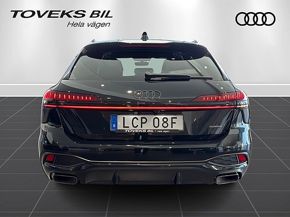 Audi A6 4 of 5