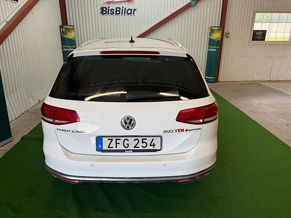 Volkswagen Passat Alltrack 6 of 18