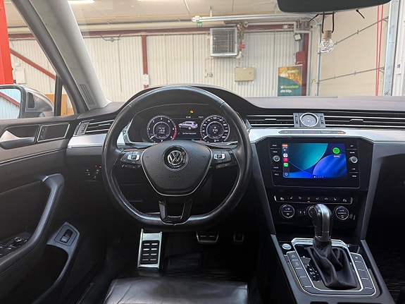 Volkswagen Passat Alltrack 11 of 18