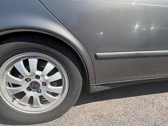 Saab 9-5 5 of 5