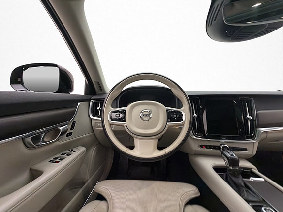 Volvo V90 Cross Country 11 of 30