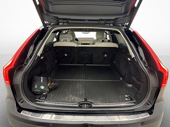 Volvo V90 Cross Country 9 of 30