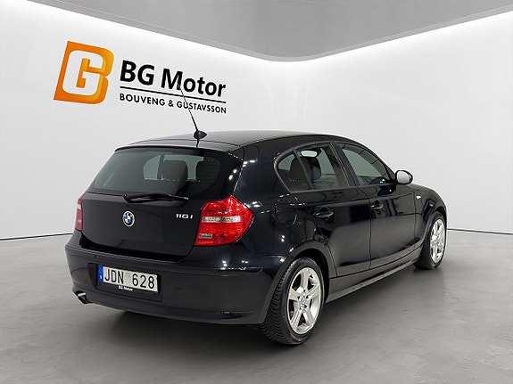 BMW 116i 4 of 17