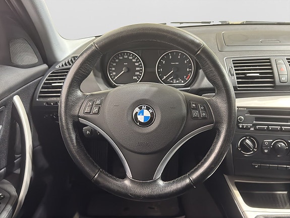 BMW 116i 13 of 17
