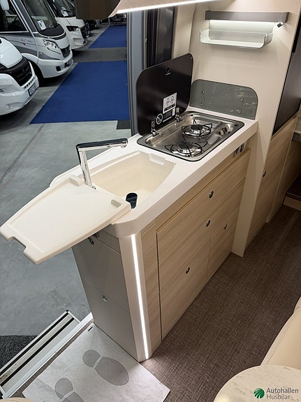 Eura Mobil VAN 635 EB 9 of 17