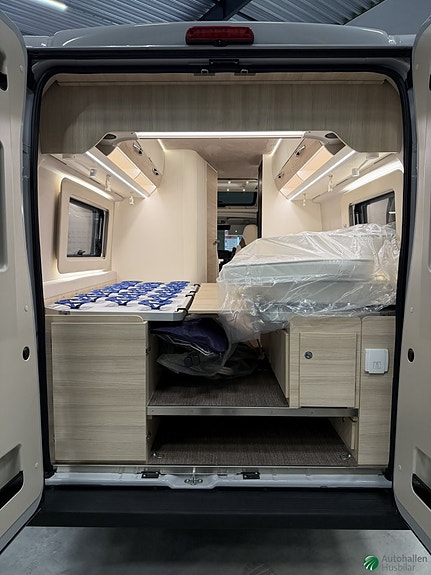 Eura Mobil VAN 635 EB 16 of 17
