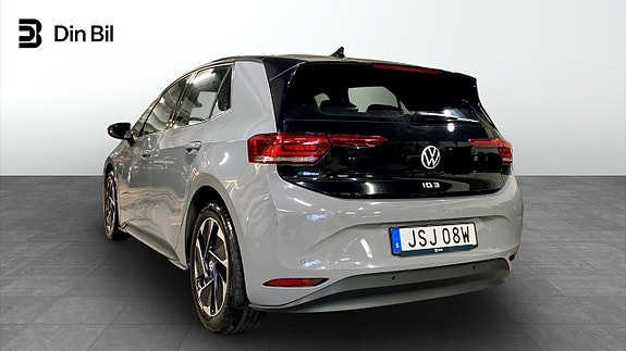 Volkswagen ID.3 3 of 5