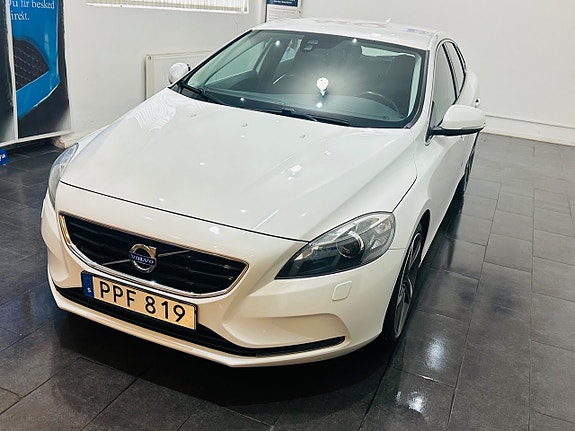 Volvo V40 4 of 20