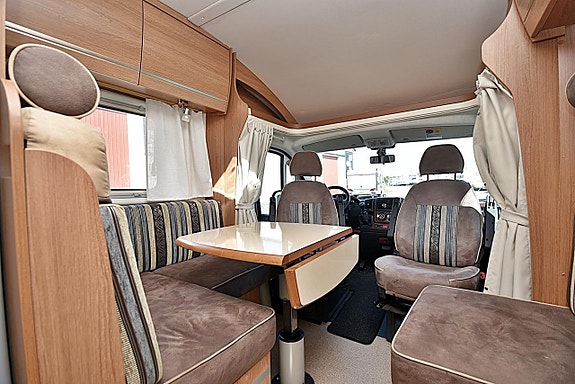 Eura Mobil Profila 680 QB Queenbed 19 of 26