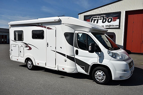 Eura Mobil Profila 680 QB Queenbed 2 of 26