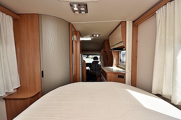 Eura Mobil Profila 680 QB Queenbed 15 of 26