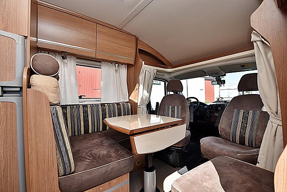 Eura Mobil Profila 680 QB Queenbed 20 of 26