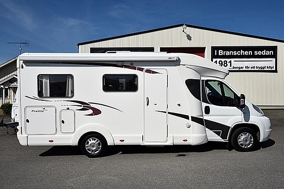 Eura Mobil Profila 680 QB Queenbed 3 of 26