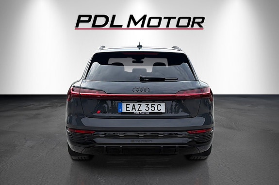 Audi Q8 e-tron 5 of 5
