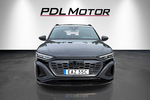 Audi Q8 e-tron 2 of 5