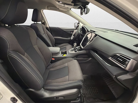 Subaru Outback 10 of 30
