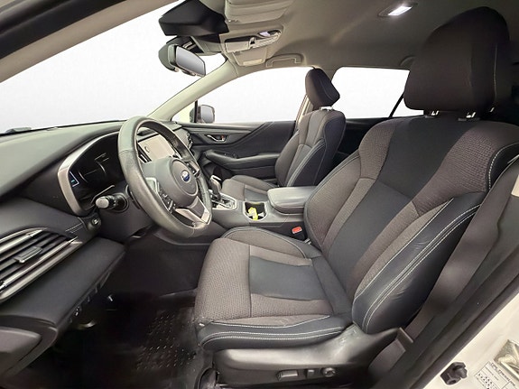 Subaru Outback 12 of 30