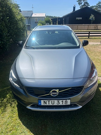 Volvo V60 Cross Country 5 of 5