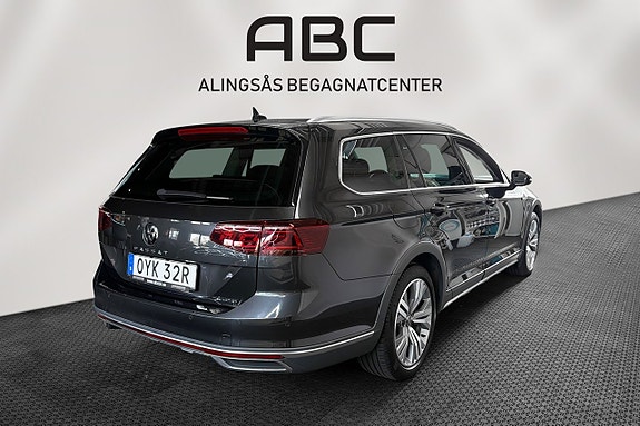 Volkswagen Passat Alltrack 4 of 5