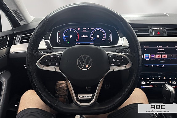 Volkswagen Passat Alltrack 6 of 23